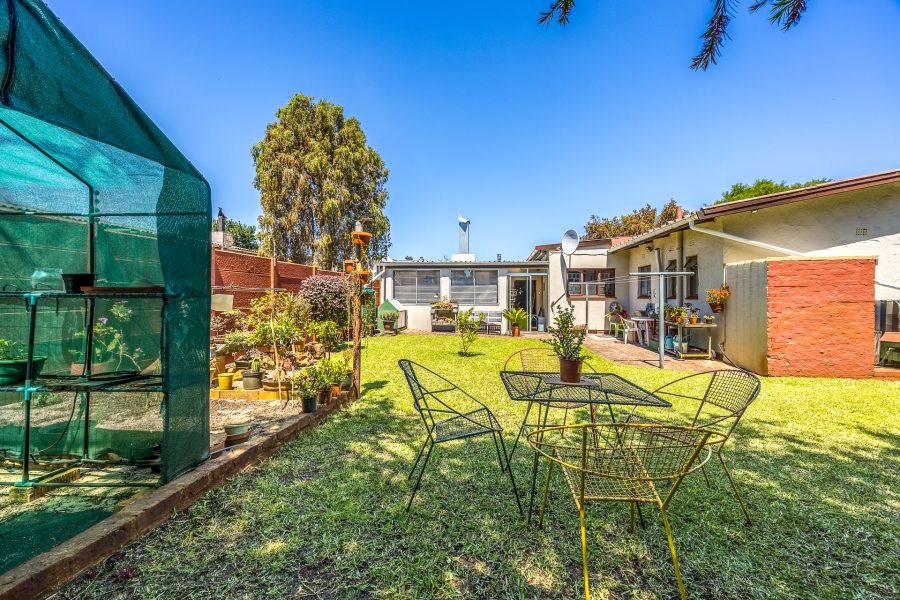 3 Bedroom Property for Sale in St Dumas Western Cape